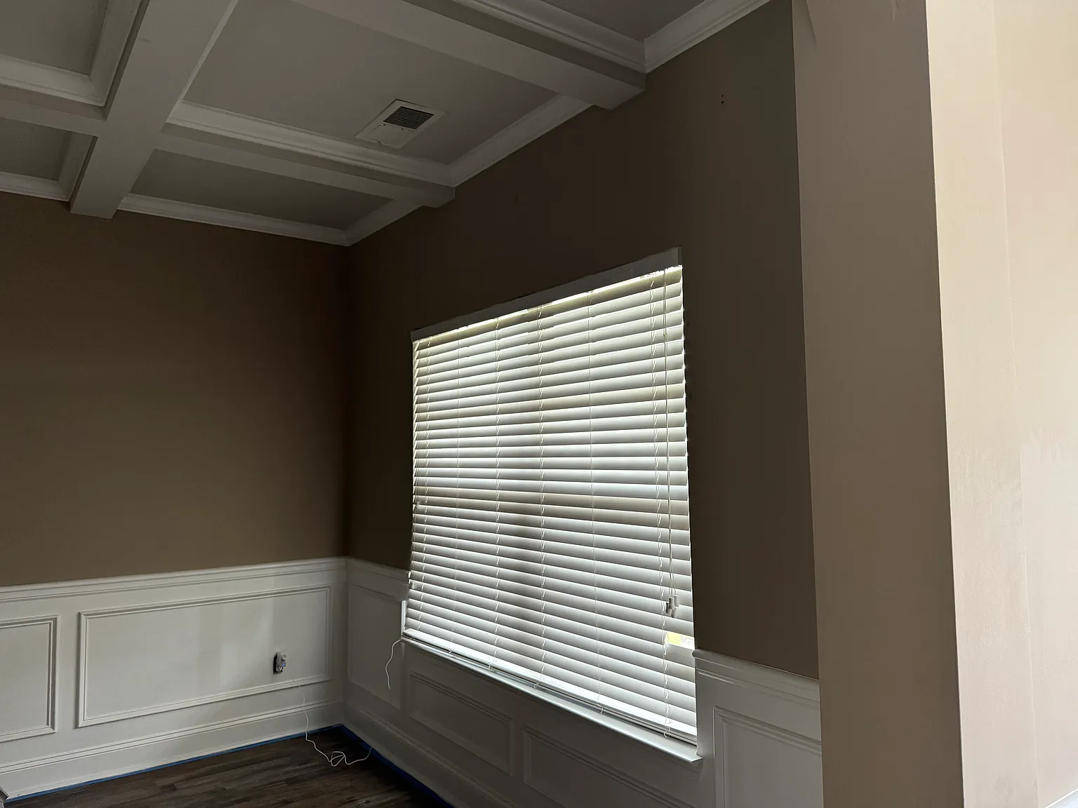 4 bed, 2.5 bath, 2400 sqft, $850 — Photo 4