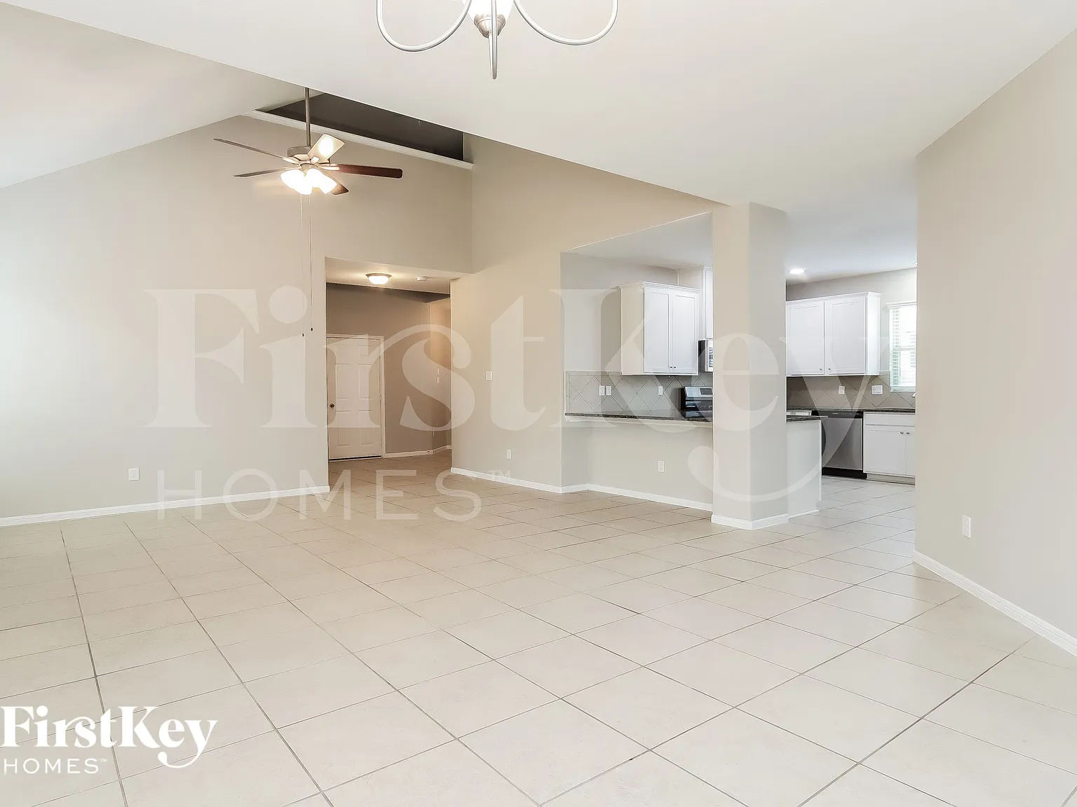 3 bed, 2.5 bath, 1866 sqft, $1,985 — Photo 4