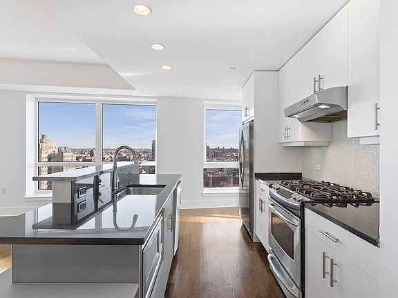5th image of 440 Kent Ave APT 20D