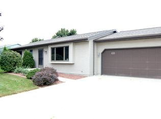 621 S Lincoln Dr, Howards Grove, WI 53083