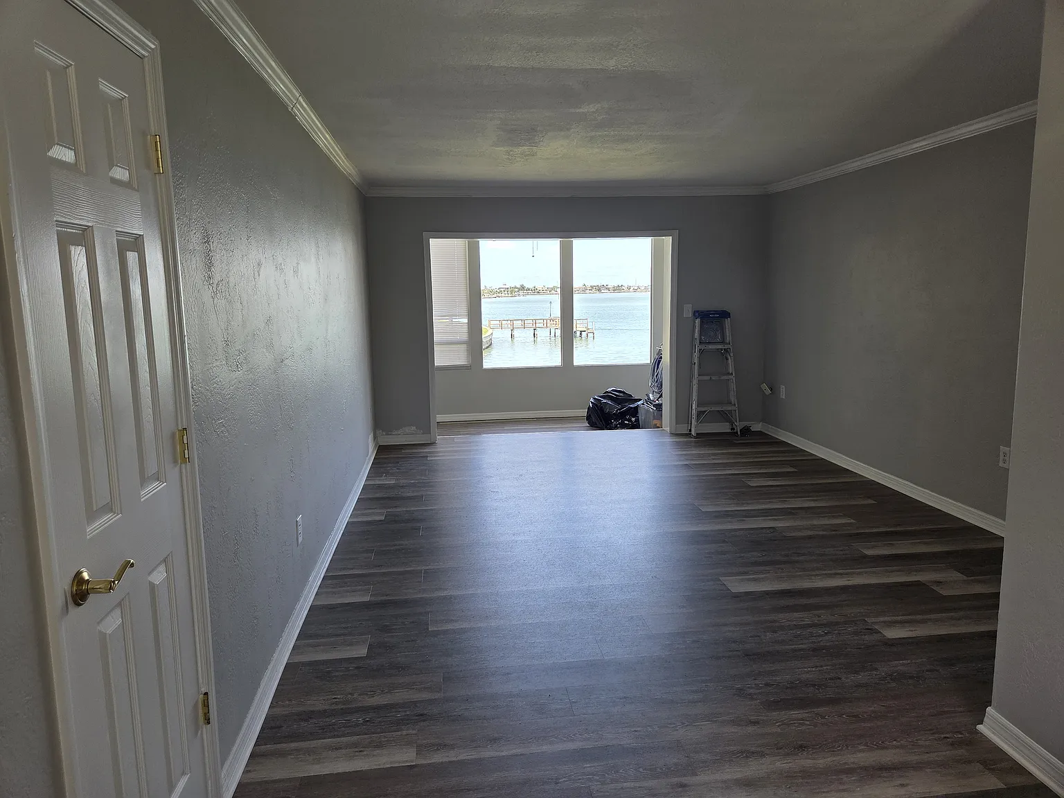 2 bed, 820 sqft, $2,750 — Photo 2