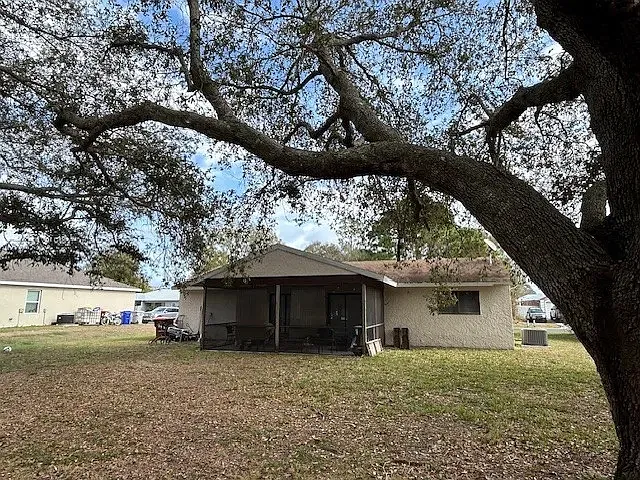 2 bed, 1446 sqft, $1,800 — Photo 2