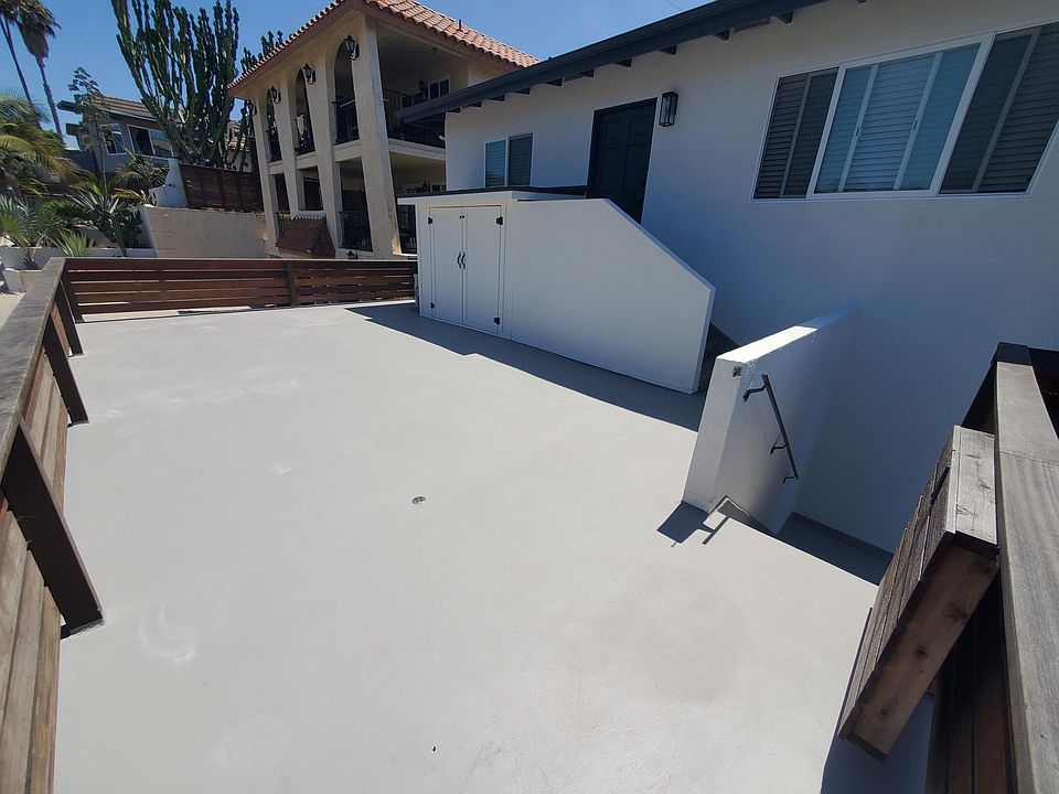 Apt #A deck and front door