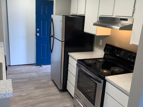 11822 1st Ave S APT 203