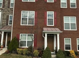 43581 Taylor Tree Ter, Chantilly, VA 20152