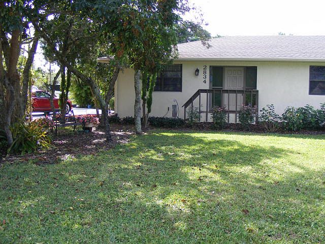 1st image of 2834 NE Rosetree Dr
