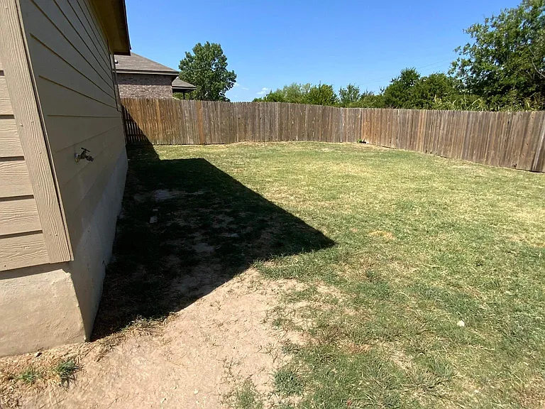 728 Olaf Dr — Photo 35