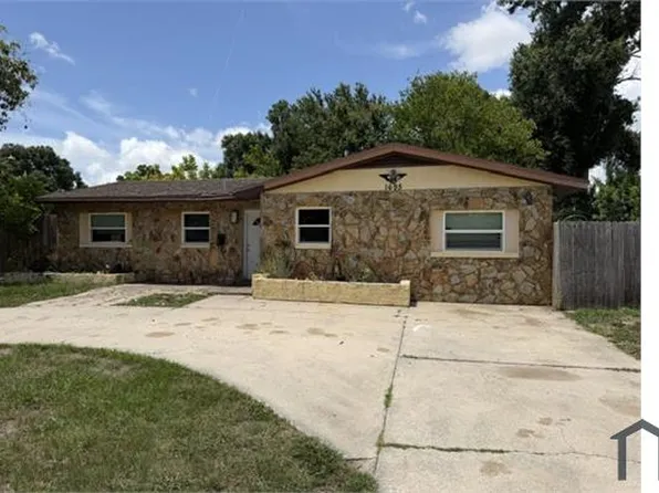 1695 74th Ave N, Saint Petersburg, FL 33702