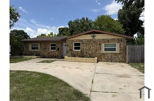 1695 74th Ave N Photo 1 1695 74th Ave N Photo 1