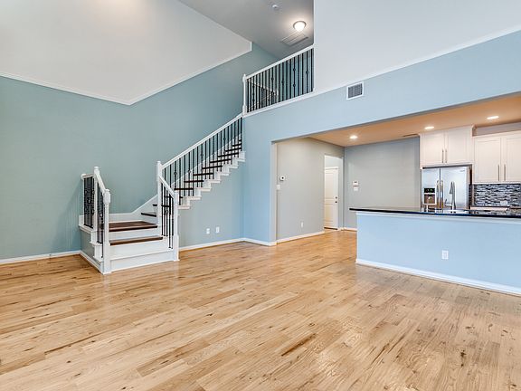 5th image of 531 Matthew Pl