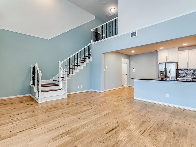 531 Matthew Pl — Photo 5