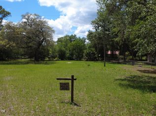 123 Willis Rd, Hollister, FL 32147