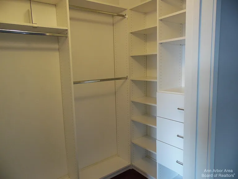 111 N Ashley St #901 — Photo 10