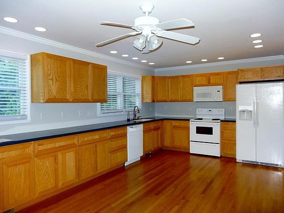 Goose Kitchen 1 (1280x959)