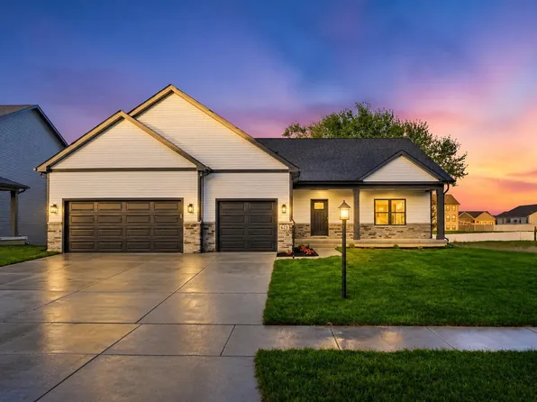 623 Debra Kay Dr, Lowell, IN 46356
