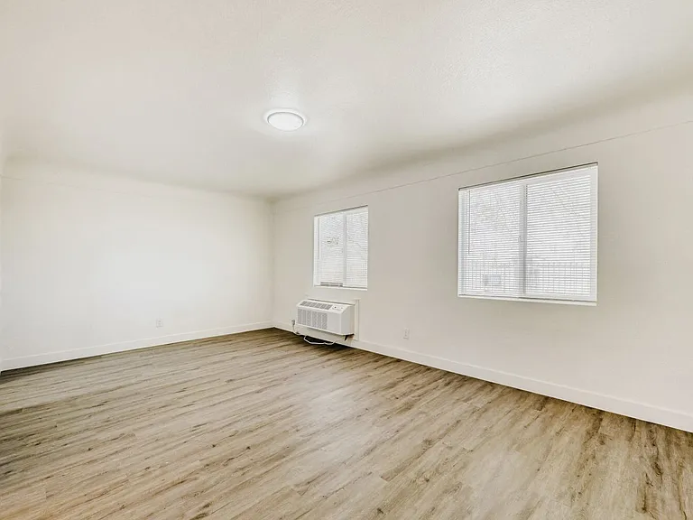 1014 N 4th St #1 — Photo 4