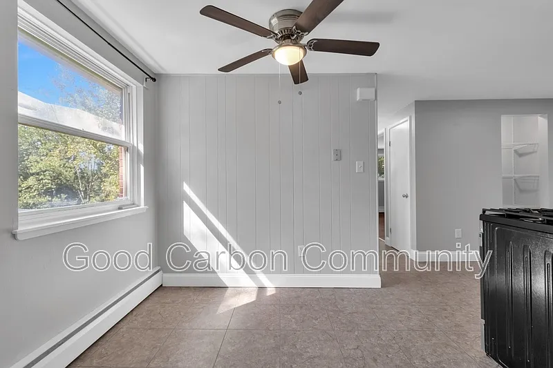 2 bed, 1.0 bath, $1,225 — Photo 4