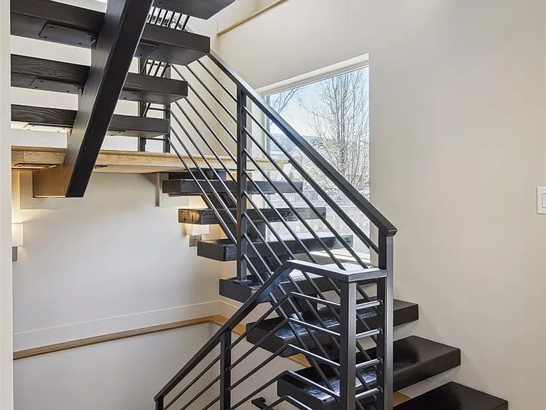 1386 Zenobia St — Photo 24