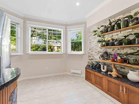 5th image of 3085 Primrose Ln #G01