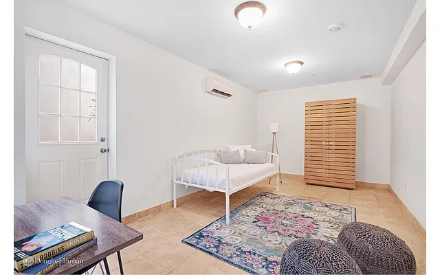 Sold by Douglas Elliman | media 14