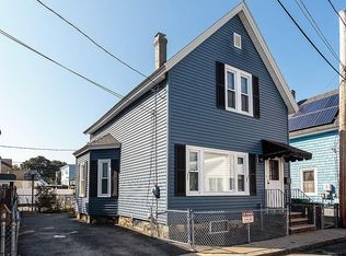 4 Puffer Ave, Lowell, MA 01850