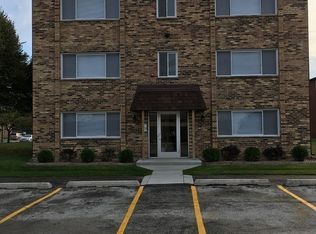 14001 Leonard Dr APT 2N, Crestwood, IL 60418