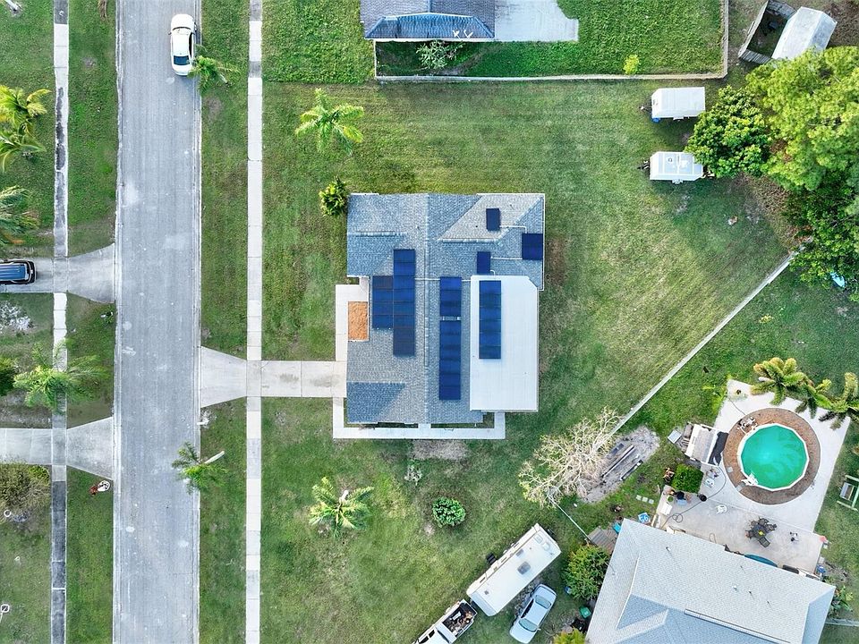 1st image of 201 SW Dabney Drive