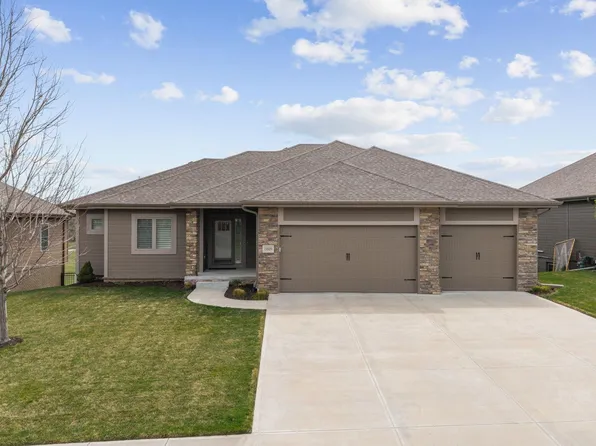19809 Oak St, Gretna, NE 68028