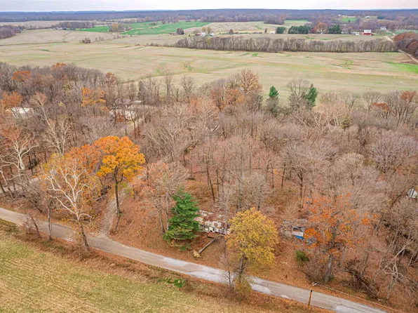 1900 Record Rd, Wadesville, IN 47638