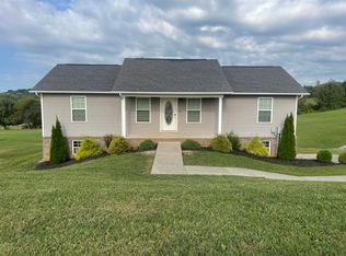 115 Melissa Ln, Dandridge, TN 37725