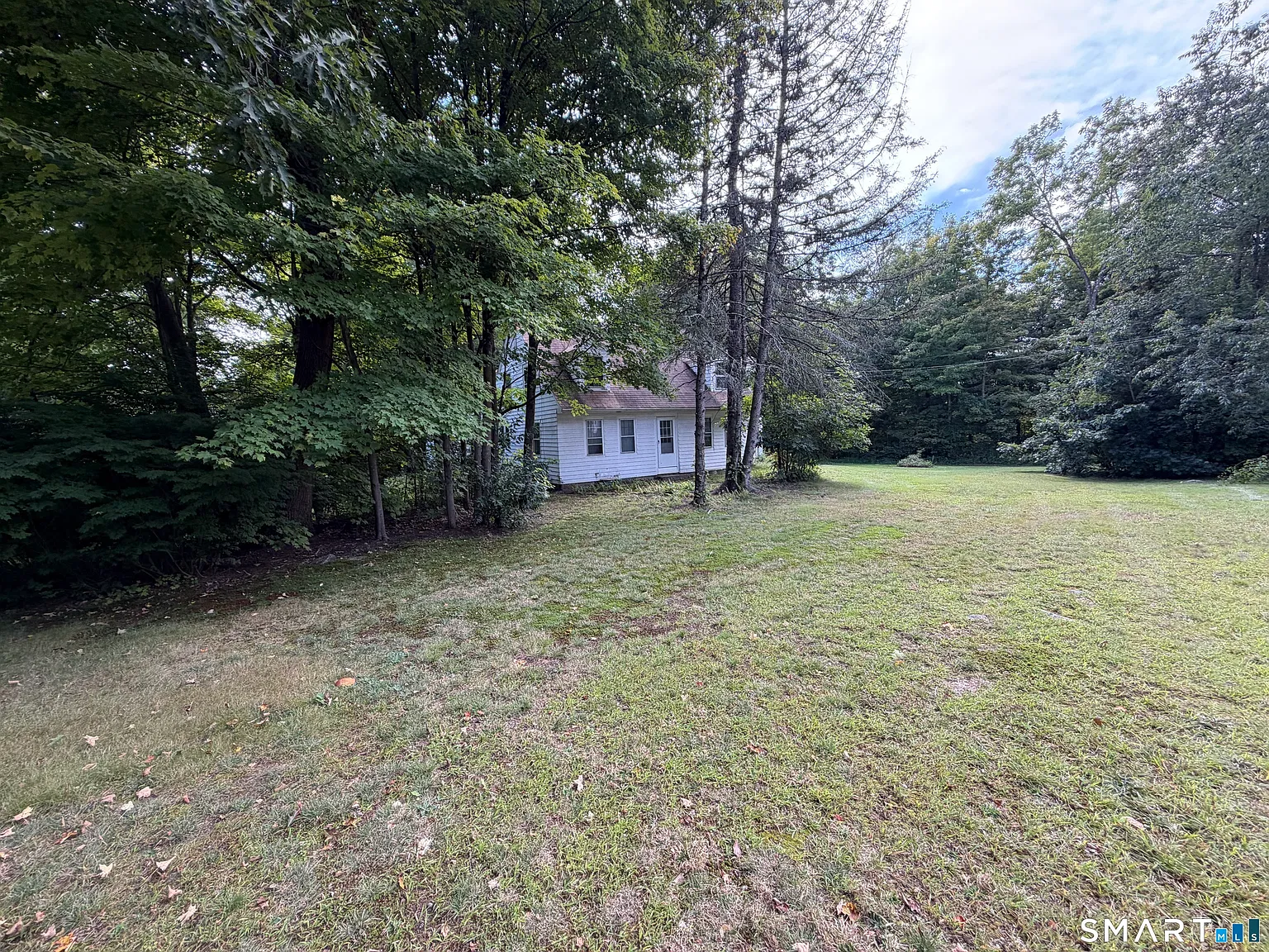 4 bed, 1.5 bath, 1750 sqft, $2,200 — Photo 2