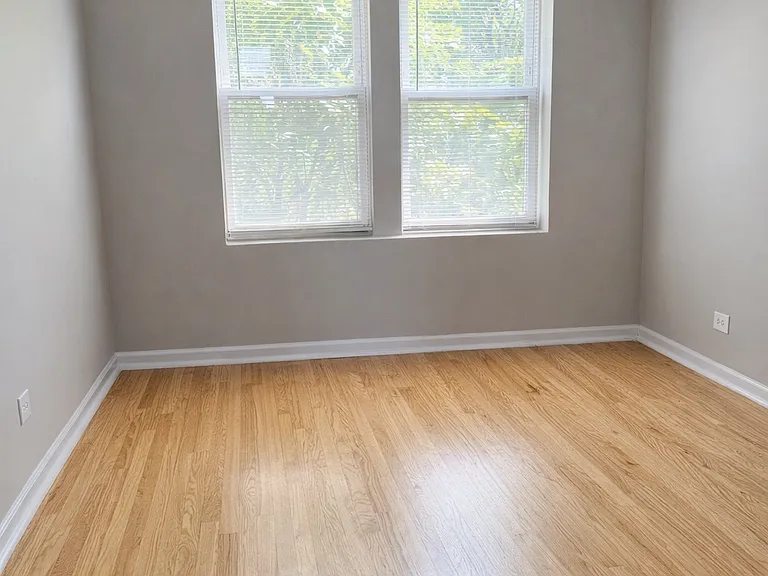 4258 W Hirsch St #3 — Photo 9