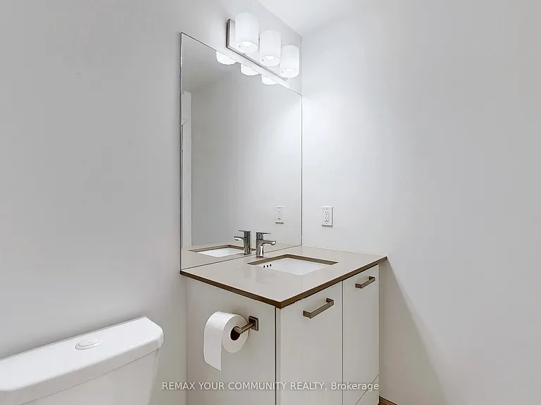435 Richmond St W #1501 — Photo 14