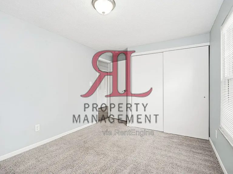 771 Redford Ave — Photo 12