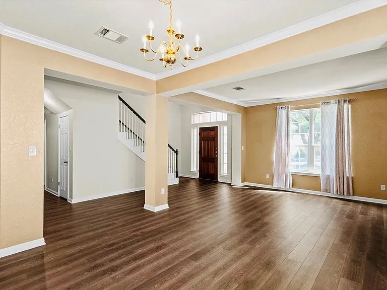 3112 Burks Ln — Photo 2