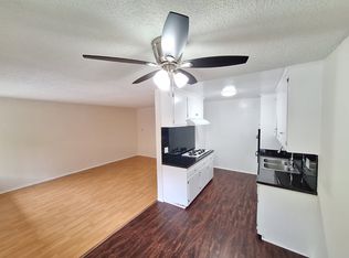 13961 Oxnard, Van Nuys, CA 91401