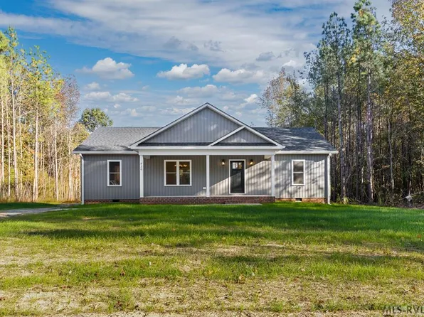 820 Country Ln, South Hill, VA 23970