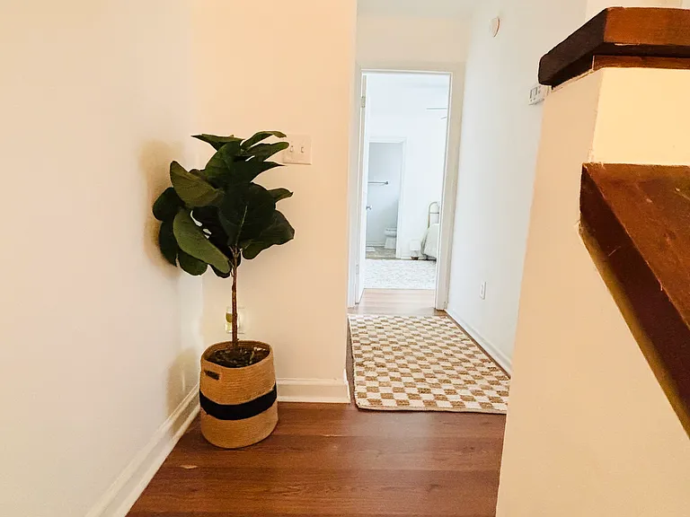 1038 Planters Pl — Photo 19