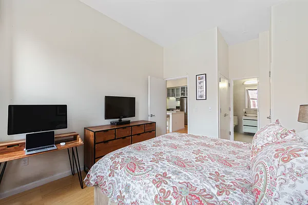 Sold by Compass | media 4