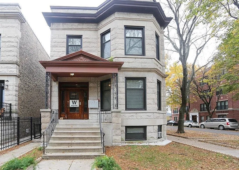 1257 W Cornelia Ave #2