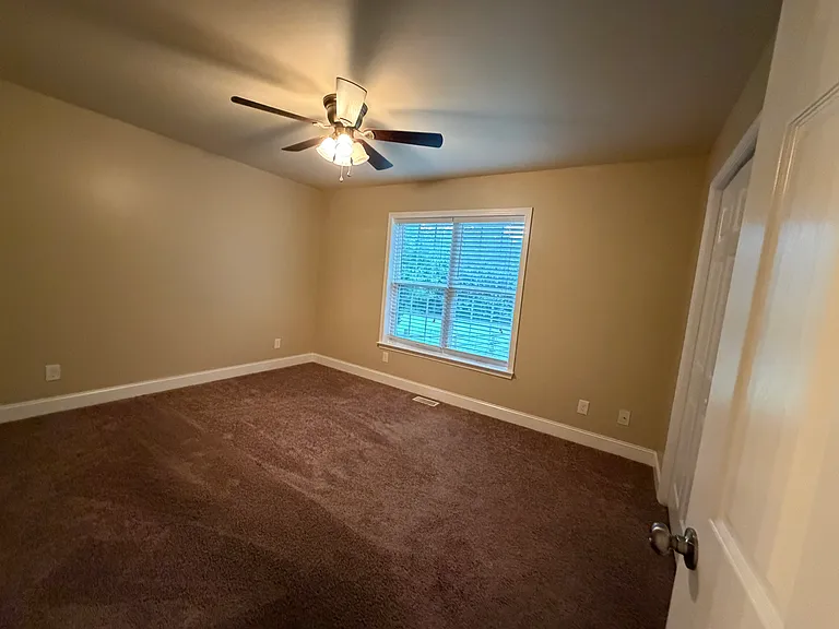 279 Rainey Rd — Photo 12