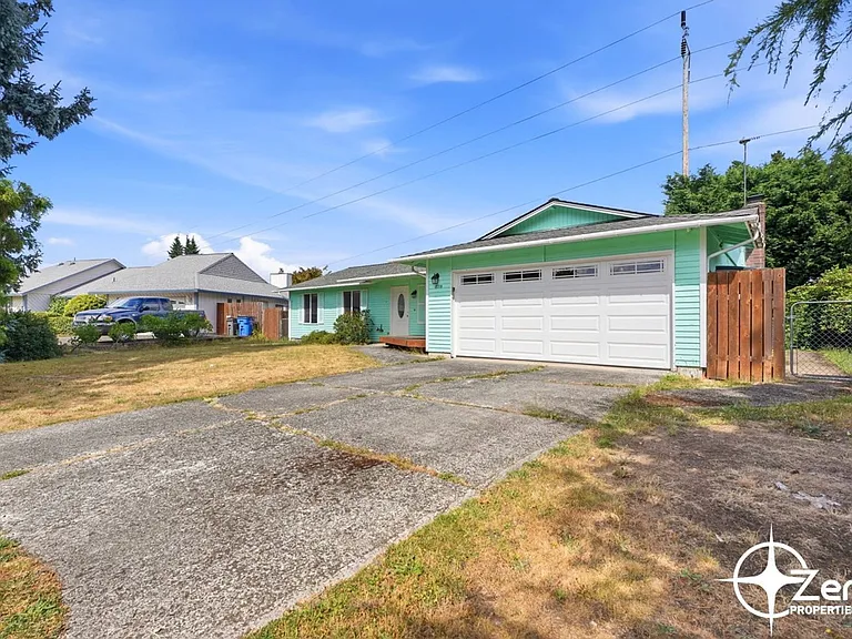 12719 NE 10th Ave — Photo 25