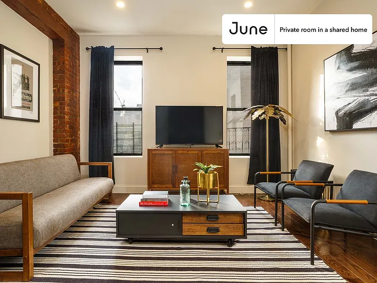 285 Saint Nicholas Ave #B — Photo 4