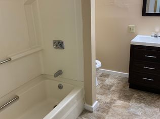 91 Everett St, Southbridge, MA 01550