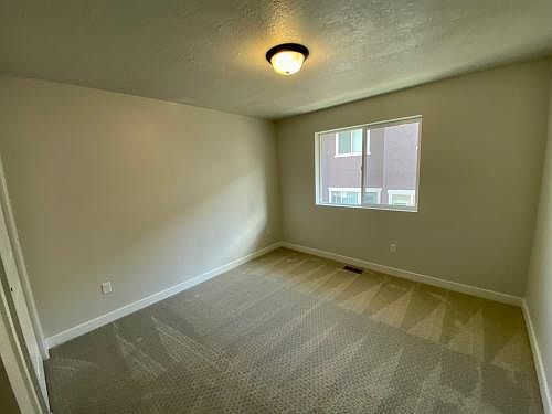 5th image of 15033 S Wild Horse Way