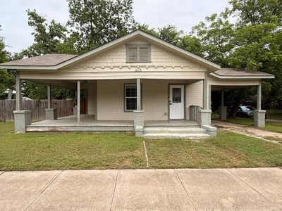 1615 N Oak Ave, Mineral Wells, TX, 76067