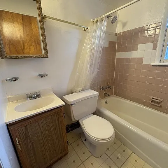 3055 Hadley Ave #4 — Photo 6