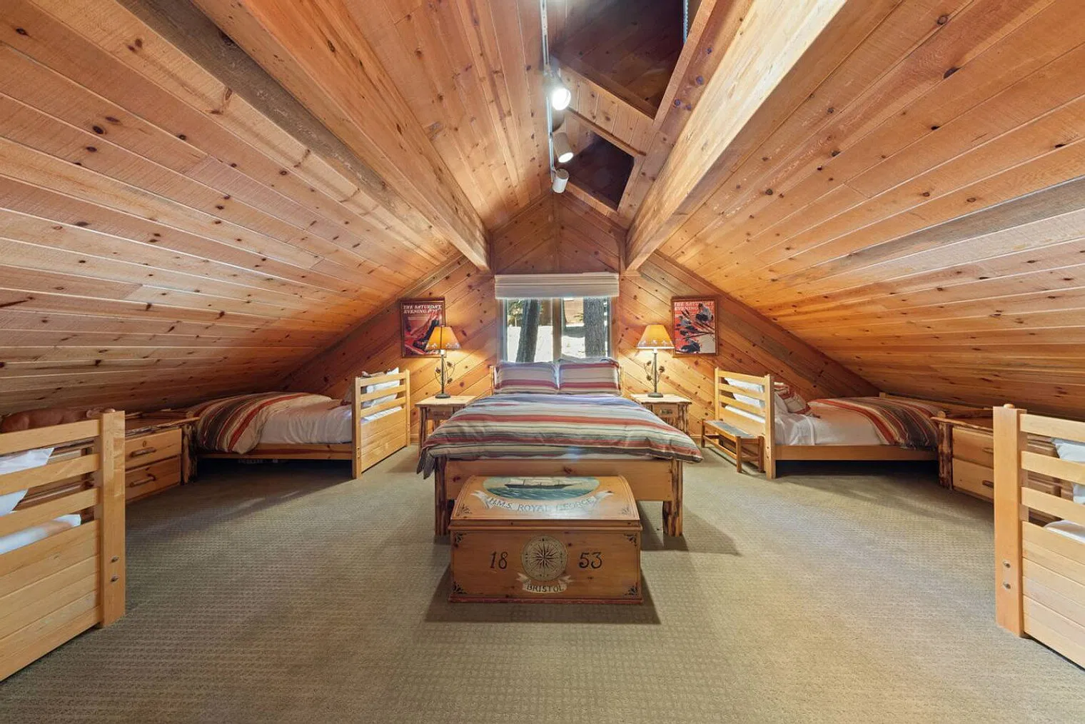 4 bed, 3.0 bath, $11,013 — Photo 4