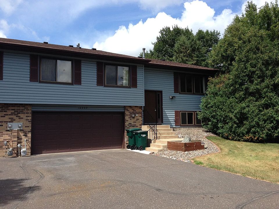 1st image of 12209 Taylor St NE