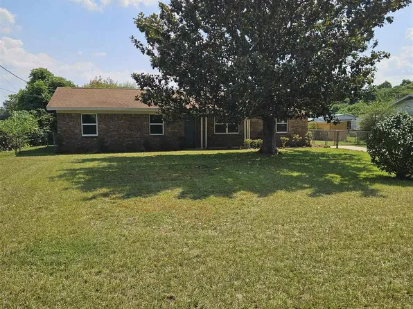 7763 Helms Rd, Pensacola, FL 32526